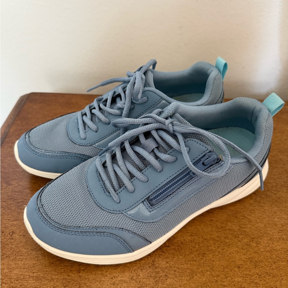 Vionic Women's Cassis Sneaker Blue Shadow 8 W